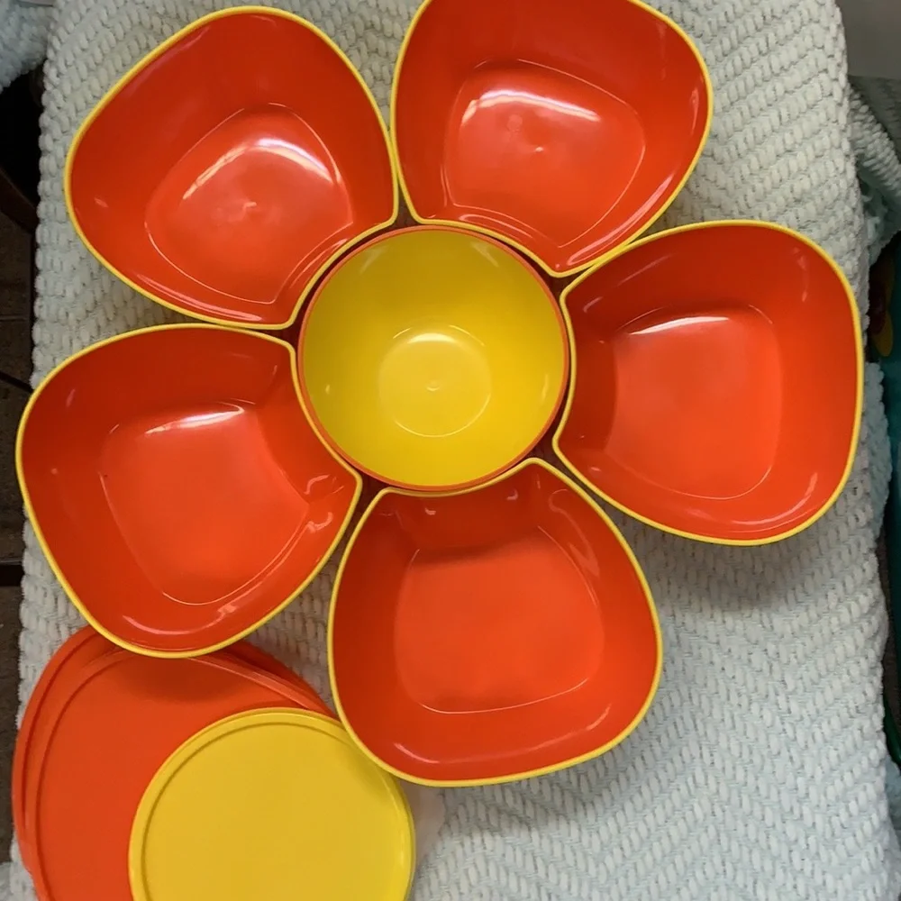 FLORAL MULTI BOWL SET 12piece new in box AVON - Picture 1 of 10